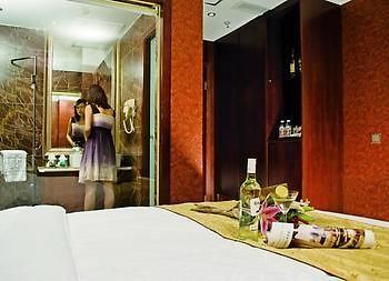 Chengdu Care U Well Hotel Jinjiang  外观 照片
